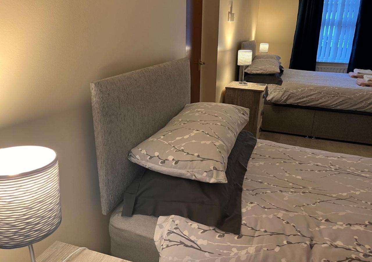 3 Bedroom Apartment, Ballymena, The Wee Stop Gap Eksteriør bilde