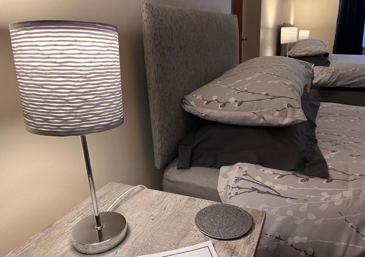 3 Bedroom Apartment, Ballymena, The Wee Stop Gap Eksteriør bilde