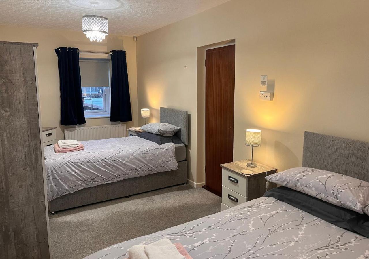 3 Bedroom Apartment, Ballymena, The Wee Stop Gap Eksteriør bilde